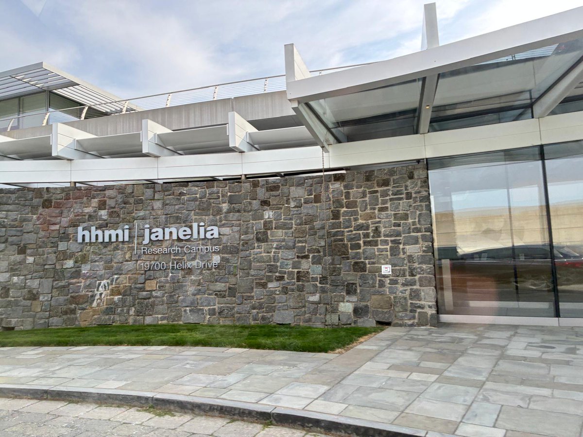César de la Fuente (@delafuentelab) on Twitter photo It was wonderful to visit the Bell Labs of biology <a href="/HHMIJanelia/">HHMI | Janelia</a>! Huge thanks to Luke Lavis for having me! Stephan Saalfeld <a href="/agtebo/">Alison Tebo</a> <a href="/ERSchreiter/">Eric Schreiter</a> and more! It was wonderful to visit the Bell Labs of biology <a href="/HHMIJanelia/">HHMI | Janelia</a>! Huge thanks to Luke Lavis for having me! Stephan Saalfeld <a href="/agtebo/">Alison Tebo</a> <a href="/ERSchreiter/">Eric Schreiter</a> and more!