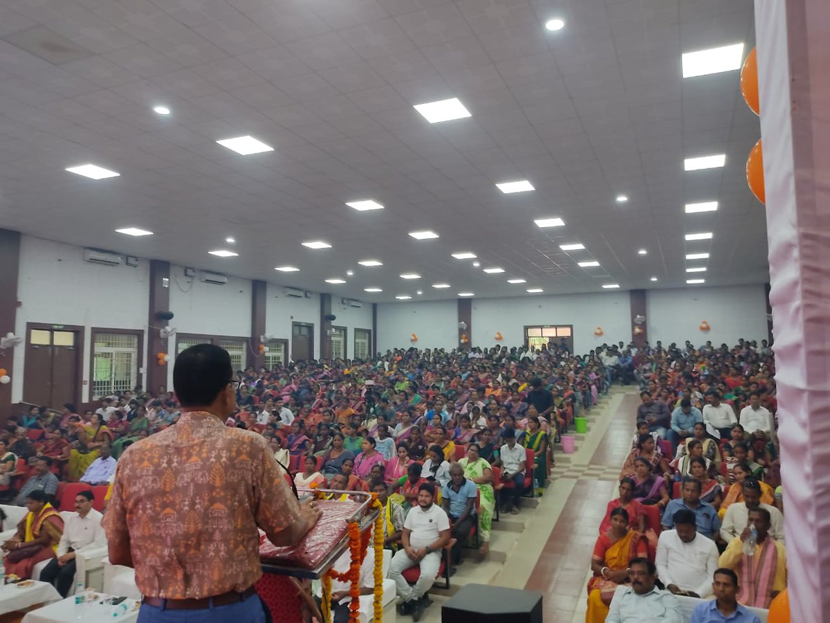 Collector Deogarh tweet media