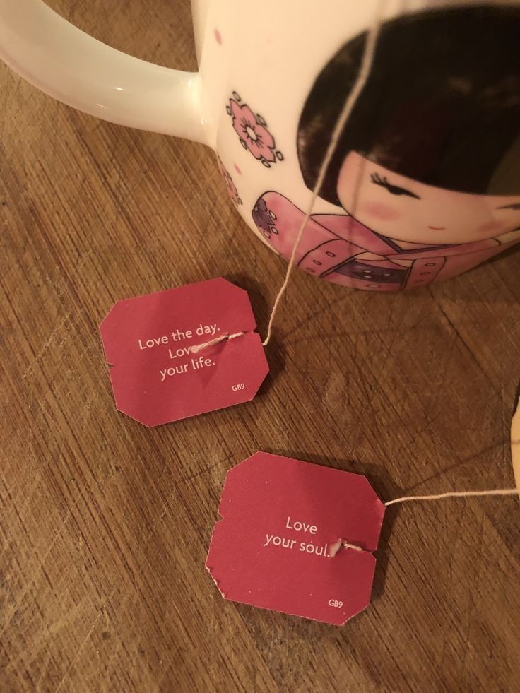 ⲁⲭ, ⲉⲥⲗυ ⲙⲩⳡⲉⲏυⲕ ⲗюⳝⲃυ
ⲥⲧⲣⲁⲇⲁⲉⲧ ⲥⲧⲣⲁⲥⲧью ⳝⲉⳅⲏⲁⲇⲉⲿⲏⲟ,
ⲭⲟⲧь ⲅⲣⲩⲥⲧⲏⲟ ⲿυⲧь, ⲇⲣⲩⳅья ⲙⲟυ,
ⲟⲇⲏⲁⲕⲟ ⲿυⲧь ⲉպⲉ ⲃⲟⳅⲙⲟⲿⲏⲟ