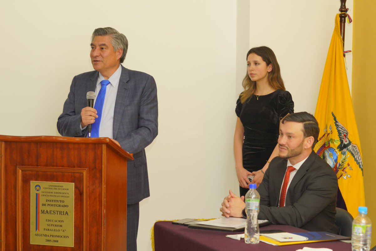 betancourtrene's tweet photo. “Ni neutral ni distante: La emergencia como método para repensar el Derecho Internacional desde nuestros propios desafíos”, conversatorio en el marco de la presentación oficial de la Maestría en Derecho Internacional Público con mención en Litigio Internacional. Gracias totales https://t.co/qBAYEzlTd0