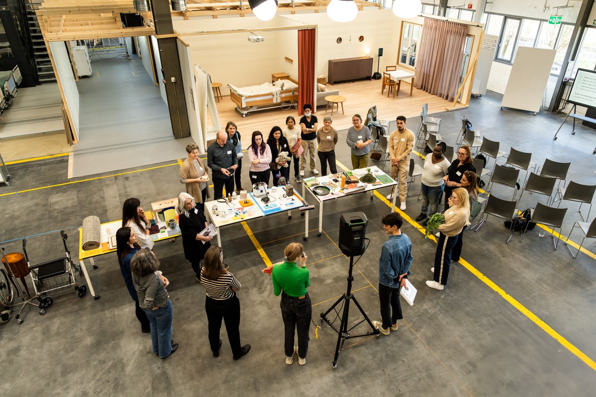 Innovation Booster Silver Aging (@ib_silveraging) on Twitter photo 🎭 Comment améliorer l’autonomie des seniors en EMS ou logement protégé ?
Le 22 mai à Nidau, participez à un atelier immersif mêlant design, santé et innovation sociale.
📍 Swiss Center for Design and Health, Nidau
🔗 silveraging.ch/event-nidau/
<a href="/Innosuisse/">Innosuisse</a> #innovationbooster 🎭 Comment améliorer l’autonomie des seniors en EMS ou logement protégé ?
Le 22 mai à Nidau, participez à un atelier immersif mêlant design, santé et innovation sociale.
📍 Swiss Center for Design and Health, Nidau
🔗 silveraging.ch/event-nidau/
<a href="/Innosuisse/">Innosuisse</a> #innovationbooster