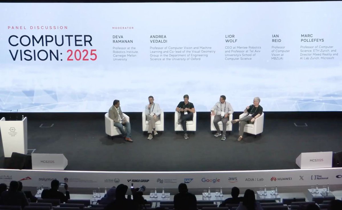 Machinescansee's tweet photo. Computer vision is evolving rapidly — redefining how machines see the world. 

Final Panel of #MCS2025 is here 💡“Computer Vision 2025” with Deva Ramanan, Ian Reid, Marc Pollefeys, Andrea Vedaldi, and Lior Wolf.

@RamananDeva @mbzuai @mapo1 @UniofOxford @TelAvivUni https://t.co/TnuMJVCYyv