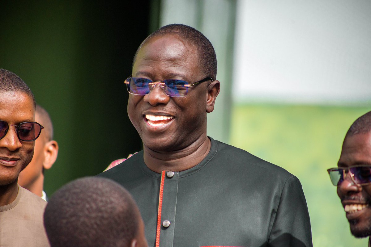 sowdigital221's tweet image. Lancement #PROVES avec M. Daouda Ngom Ministre de l’environnement et de la transition écologique en compagnie du directeur  du #CEFE @modoufallgueye 
#sowdigital📸 
@Noo_IDcard 
@bayefalcivilise 
@Mamadoudiouf63 
@PrdaoudaN 
@yannick_diatta @PR_Diomaye