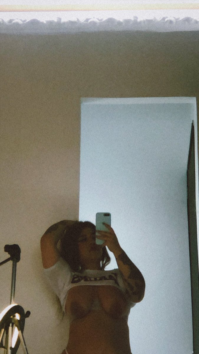LeKellyx's tweet photo. Son chiquitas pero se hacen desear, si o que?
Ahh ya le dije que no mande mano. https://t.co/dmjIooFiCE