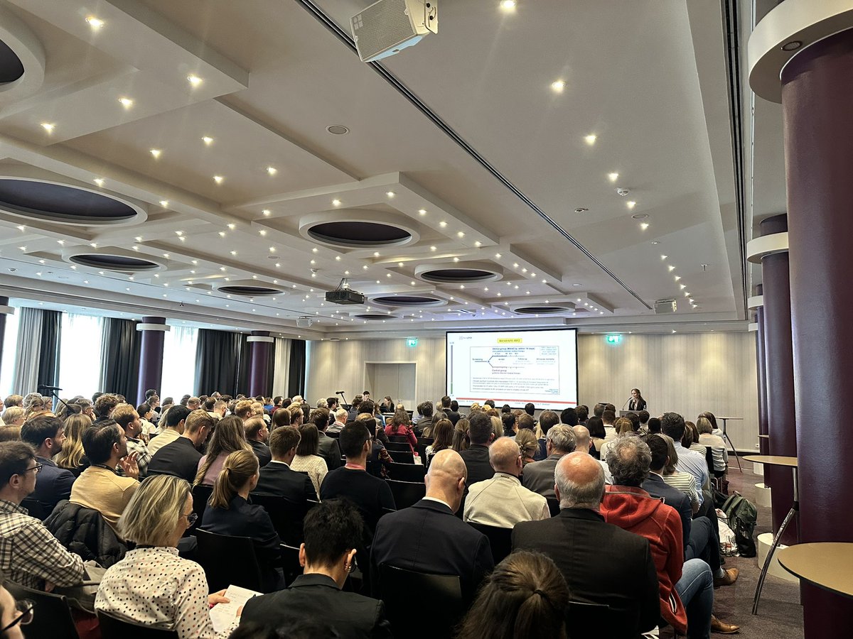 Franziska Koppe-Schmeißer (@franzi_koppe) on Twitter photo Voller Saal mit Leitlinien-relevanten Studien der <a href="/YoungDgk/">Young DGK</a> bei der #DGKJahrestagung <a href="/Kardiophil/">Philipp Breitbart</a> <a href="/Hannah_Billig_/">Hannah Billig</a> <a href="/sebFeickert/">Sebastian Feickert</a> <a href="/laura_rottner/">Laura Rottner</a> <a href="/LuisEichelmann/">Luis Eichelmann 🇪🇺</a> Voller Saal mit Leitlinien-relevanten Studien der <a href="/YoungDgk/">Young DGK</a> bei der #DGKJahrestagung <a href="/Kardiophil/">Philipp Breitbart</a> <a href="/Hannah_Billig_/">Hannah Billig</a> <a href="/sebFeickert/">Sebastian Feickert</a> <a href="/laura_rottner/">Laura Rottner</a> <a href="/LuisEichelmann/">Luis Eichelmann 🇪🇺</a>