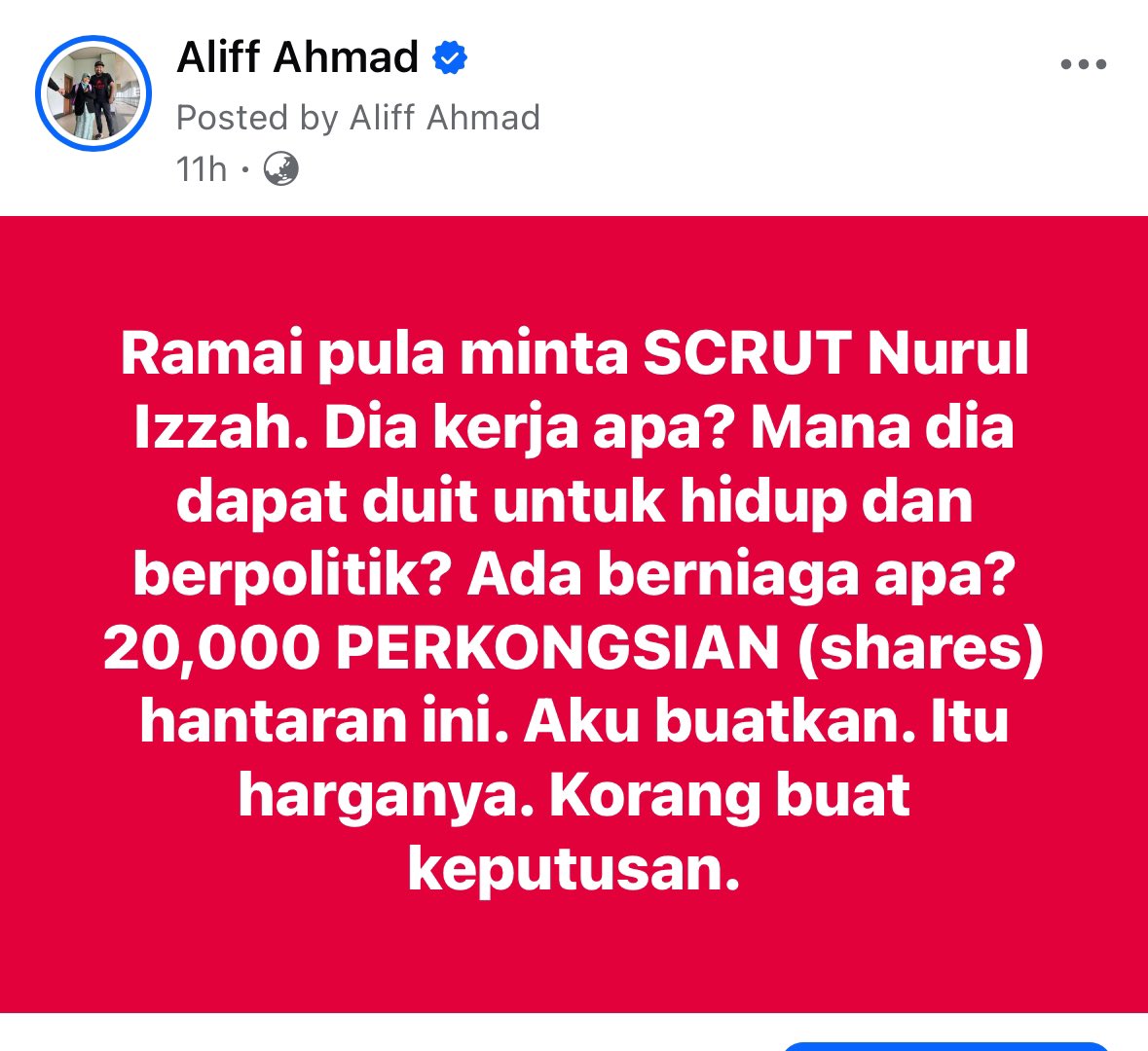 Alturkistiano's tweet photo. JANGAN SALAH GUNA KUASA DAN PENJAWAT AWAM..

Aku dipanggil malam ni. Diorang nak OT. Aku ada hal. Aku tak boleh datang. Aku suruh pagi esok diorang pergi jumpa majistret tunjuk hantaran aku, minta waran tangkap. Buatlah dokumen sikit malam ini. Esok ngadaplah majistret.

Aku rasa kelakar apabila MCMC beriya nak siasat hantaran yang aku pasti tiada apa-apa kesalahan undang-undang mahupun jenayah di dalamnya. Walhal di luar sana berapa banyak hantaran, video atau gambar yang jelek, jijik, lucah, porno dan dahsyat yang terang-terangkan melanggar undang-undang dan akta komunikasi dan multimedia yang patut disiasat. Tetapi, sehingga hari ini mereka masih berbahagia hidup seperti biasa.

Aku sendiri pernah buat laporan kepada SKMM @ MCMC dulu ketika kebocoran data Jabatan Pendaftaran Negara (JPN) di sebuah laman web. Ketika itu, aku dan Nik Izwan Kamel terpaksa mengajar pegawai-pegawai di MCMC. Apa jadi selepas itu? Senyap sepi. Web itu masih wujud sehingga hari ini. Masih jual data JPN. Orang dah ajar pun taknak buat kerja. 

Aku ini, baru kata akan SCRUT Nurul Izzah jika 20 ribu perkongsian tercapai. Pun apabila ada laporan dibuat, beriya SKMM nak siasat. Aku percaya, pegawai SKMM atau MCMC pun tahu hantaran tersebut langsung tiada apa-apa kesalahan di atas mana-mana akta atau undang-undang. Mungkin terpaksa buat “kerja” atas arahan atasan.

Aku harap mereka akan dakwa aku di mahkamah untuk hantaran tersebut. Ya, ketika panggilan dibuat, mereka dah kasitau nak siasat sebab hantaran tersebut. Korang mesti teringin nak dengar hujah-hujah mereka di mahkamah kan?

Kalau tak dakwa, maksudnya apa?

Aku dah kasitau diorang, esok aku akan ke sana jam 10 pagi. Siapa ada kelapangan, kita jumpa di sana. Aku takut? Tidak. Aku sangat teruja. Mungkin inilah alasan kuat aku untuk buat SCRUT Nurul Izzah walaupun perkongsian masih tidak cukup 20 ribu. Aku letak 20 ribu sebab asalnya aku taknak buat. Kalau capai baru buat. 

Apa pun, kalau ada yang menjual. Aku rela membeli. Marilah..

Bring it on!

;)