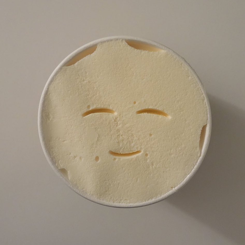 (◜◡◝)