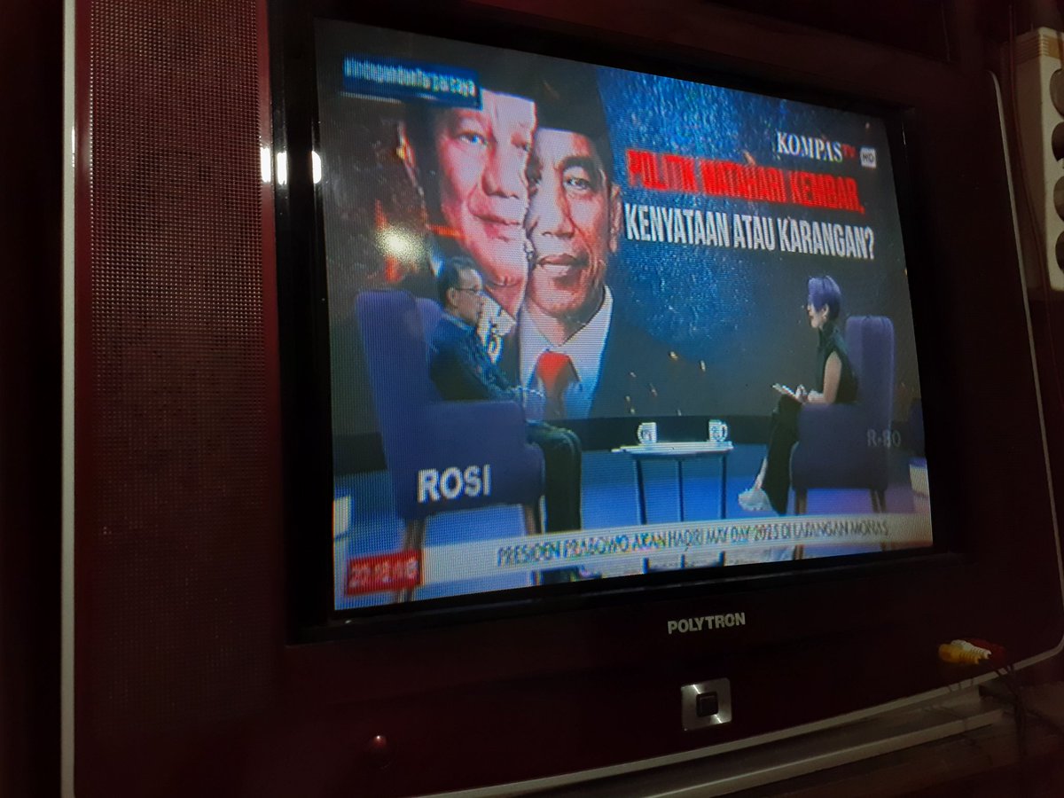 Habis nonton Rosi <a href="/Rosianna766Hi/">Rosianna Silalahi</a> dengan narsum Romo Dr. Haryatmoko, penjelasan etika politiknya keren, aku melihat Gus Dur🥰💚