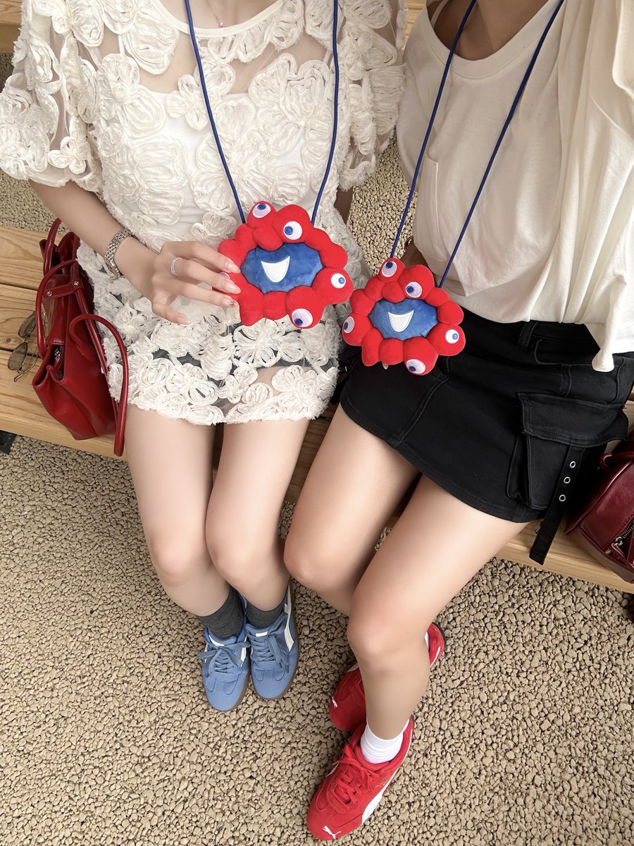 ミャクミャクのがま口ポーチかわいくておすすめ
