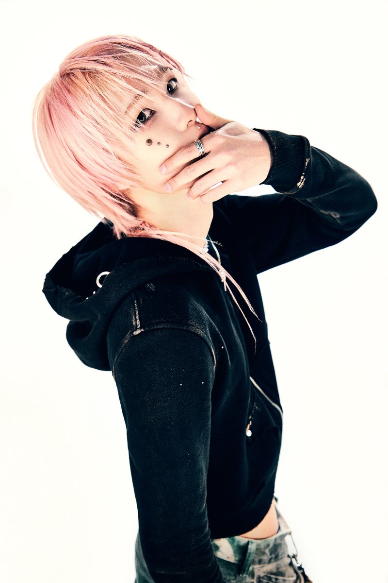 CONCEPT PHOTO D Ver. #SOUL 😈 RELEASE 2025.05.08 6PM (KST