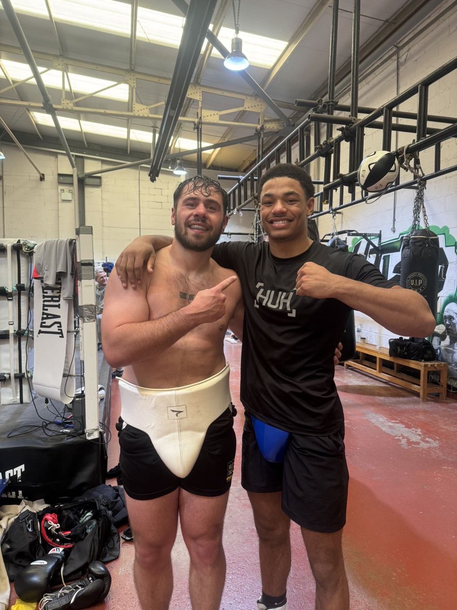 Ashley Martin (@ashley_boxing) on Twitter photo Great rounds for the boys today!
Brad sparring with <a href="/bradrea_/">Bradley “The Sting” Rea 🐝</a>
<a href="/LeoAtang/">Leo Atang</a> sparring with Dave Allan
Thanks <a href="/JamieMoore777/">Jamie Moore</a> for organising 🥊🥊 Great rounds for the boys today!
Brad sparring with <a href="/bradrea_/">Bradley “The Sting” Rea 🐝</a>
<a href="/LeoAtang/">Leo Atang</a> sparring with Dave Allan
Thanks <a href="/JamieMoore777/">Jamie Moore</a> for organising 🥊🥊