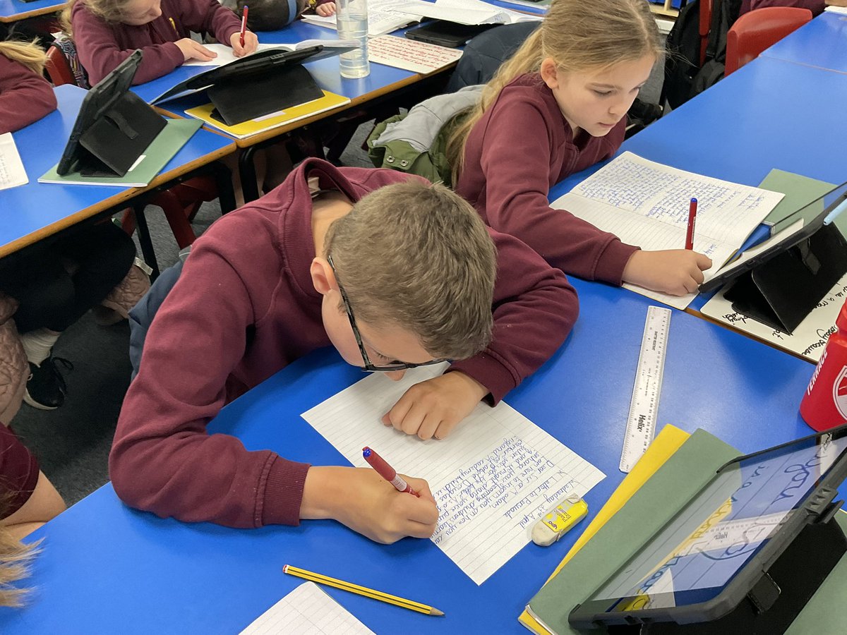 PDA_Y5's tweet image. Our very official and formal letters to persuade! We have been able to explain why schools should use digital devices to enhance learning! 

We have thought carefully about how to elaborate our points and the most effective techniques to persuade! #pdaenglish