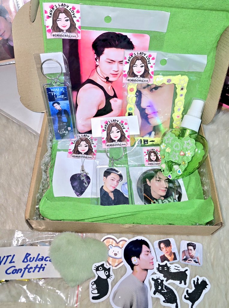 FridayLabsYou's tweet photo. 📨 #fridayhappymailz
💌 @ENHAsLadyLove 

Thank you so much for the free Jay Bday Kit. Super ganda lahat. So happy while unboxing. Kiligggg 💓 love all the inclusions. More GA to come and God bless.

#ELL_Freebies #ELL_Gives
#HeartBeatsToInfinity https://t.co/yS09ElVxum