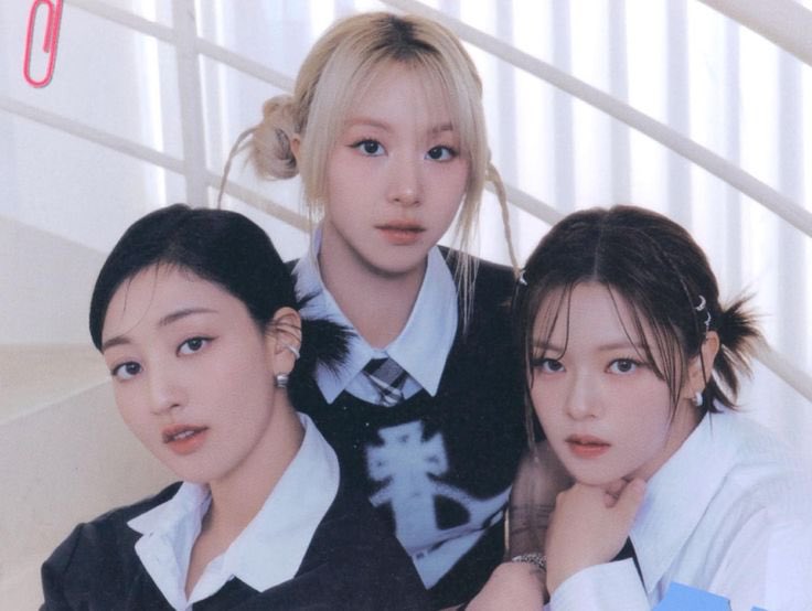 cruzencanada's tweet photo. Por fin les puedo revelar en lo que he estado trabajando y que me apasiona tanto🥹
Les presento a Rumi, Mira y Zoey, protagonistas de KPOP Demon Hunters, película que contará con una canción original interpretada por Jeongyeon, Jihyo and Chaeyoung de TWICE ! 
Me muero 🥹🥰 https://t.co/DRZPc94YnS