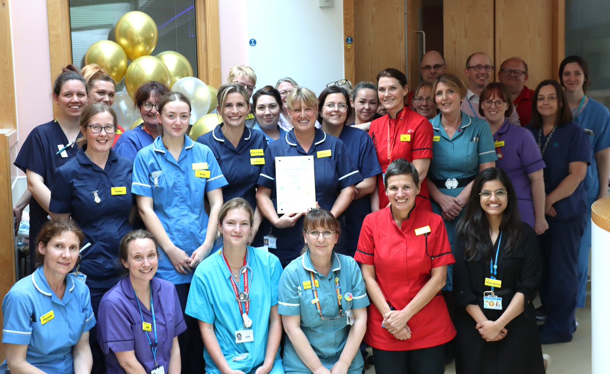 AnneP247's tweet image. Gold accreditation for NNU ✨⭐️ Absolutely raised the bar demonstrating gold level teamwork ,energy,dedication and care 🎉🎉🎉✨⭐️@Antonialynch @jasonlugg @RUHBath @TweetToOlivia