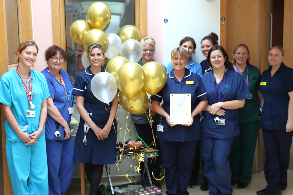 AnneP247's tweet image. Gold accreditation for NNU ✨⭐️ Absolutely raised the bar demonstrating gold level teamwork ,energy,dedication and care 🎉🎉🎉✨⭐️@Antonialynch @jasonlugg @RUHBath @TweetToOlivia