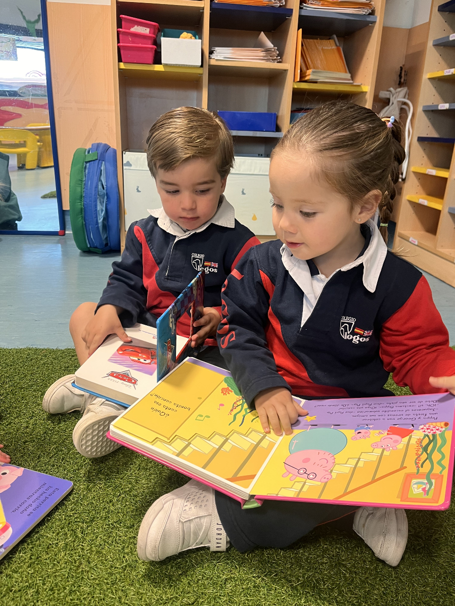 En #LogosNurserySchool celebrar el Día del Libro📚 es siempre algo muy especial y supone una fecha importante en nuestros calendarios! Desde los más pequeños hasta nuestras clases de 5 años celebraron este día con distintas actividades.¡ Felices de haber podido disfrutar juntos!