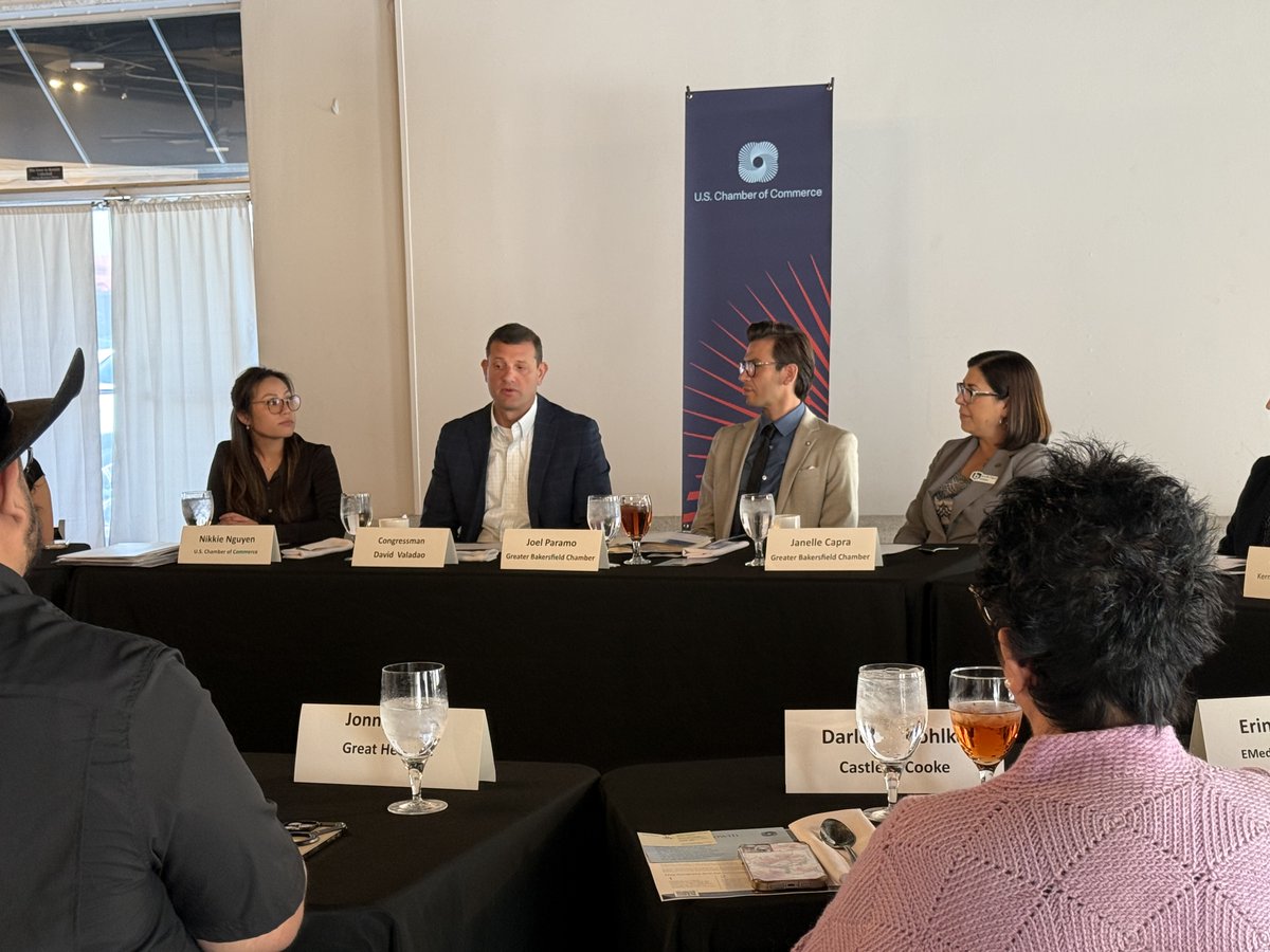 RepDavidValadao's tweet photo. I attended a roundtable discussion with @USChamber in Bakersfield this week. We discussed pro-growth tax policies that help our small businesses expand, create good-paying jobs, and allow families to keep more of their heard-earned money. Thank you for having me! https://t.co/qRYCCP1O4L