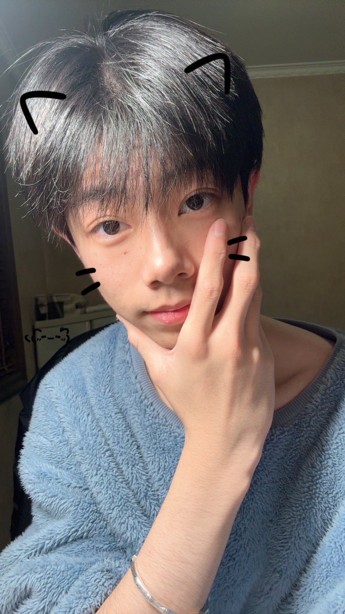 佟佟鸭 (@zzis294425z) on Twitter photo 