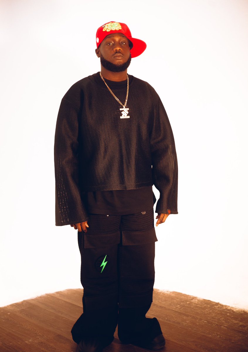 falseactivity's tweet image. FIRST LOOK || FALSE ACTIVITY X MAKE®️ 
ft: @Fatboy__E 
COMING SOON!!! 
📸: @TheYear1926 
©2025 False.Activity.kills.Everything 
#awg #falseactivity #maker