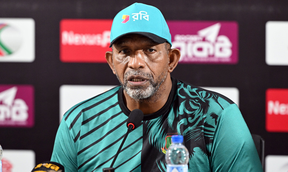 শান্তদের বিশ্বাস করে যেন ভুলই করেছেন সিমন্স