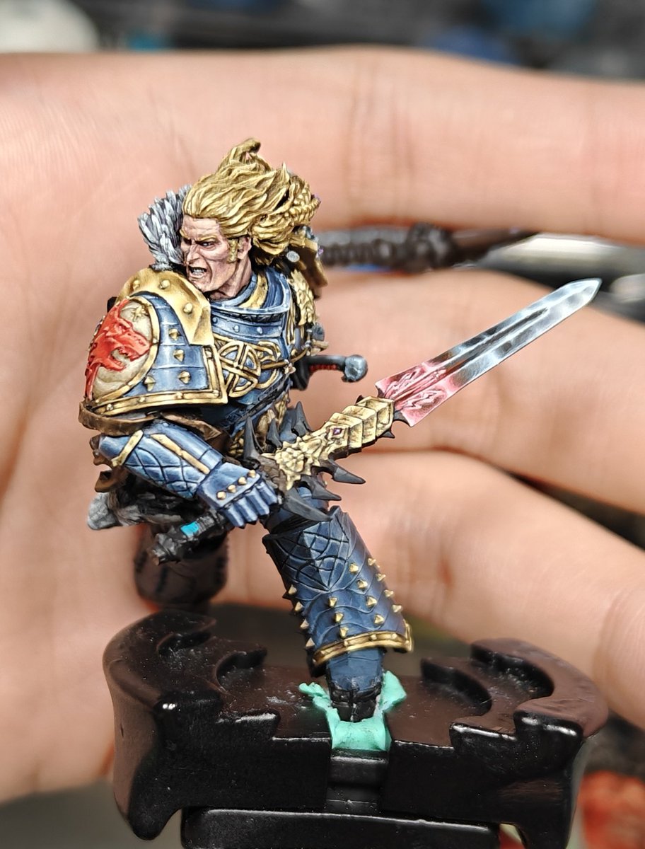 Still WIP, a Primarch is not someone easy to paint
#paintingwarhammer 
#WarhammerCommunity 
#warhammer30k 
#miniaturepainting