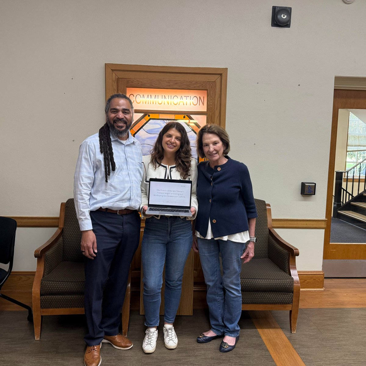 Congratulations to @wakecomm Senior Gabriella Novello on her successful honors thesis defense on the topic: "The Power of Barack Obama’s Political Slogan, 'Yes, We Can', in Uniting and Reshaping the Democratic Coalition". Gabriella is pictured here with her committee.🎩