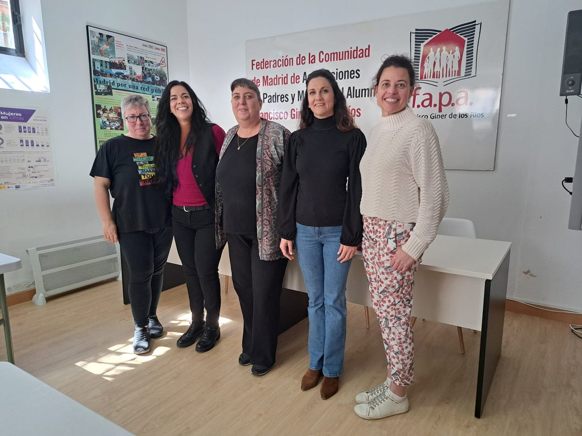 FAPA Giner Ríos (@fapa_giner_rios) on Twitter photo 📒🖊Mañana de trabajo con <a href="/ColeLogoMadrid/">ColeLogopedasMadrid</a>
✔Incorporación de la figura del logopeda en las aulas, invertir en las personas, priorizar la educación.
✔Previene fracaso escolar.
✔Educación inclusiva.
✔Apoyo a familias.
Etc.
#LaFAPAinforma 📒🖊Mañana de trabajo con <a href="/ColeLogoMadrid/">ColeLogopedasMadrid</a>
✔Incorporación de la figura del logopeda en las aulas, invertir en las personas, priorizar la educación.
✔Previene fracaso escolar.
✔Educación inclusiva.
✔Apoyo a familias.
Etc.
#LaFAPAinforma