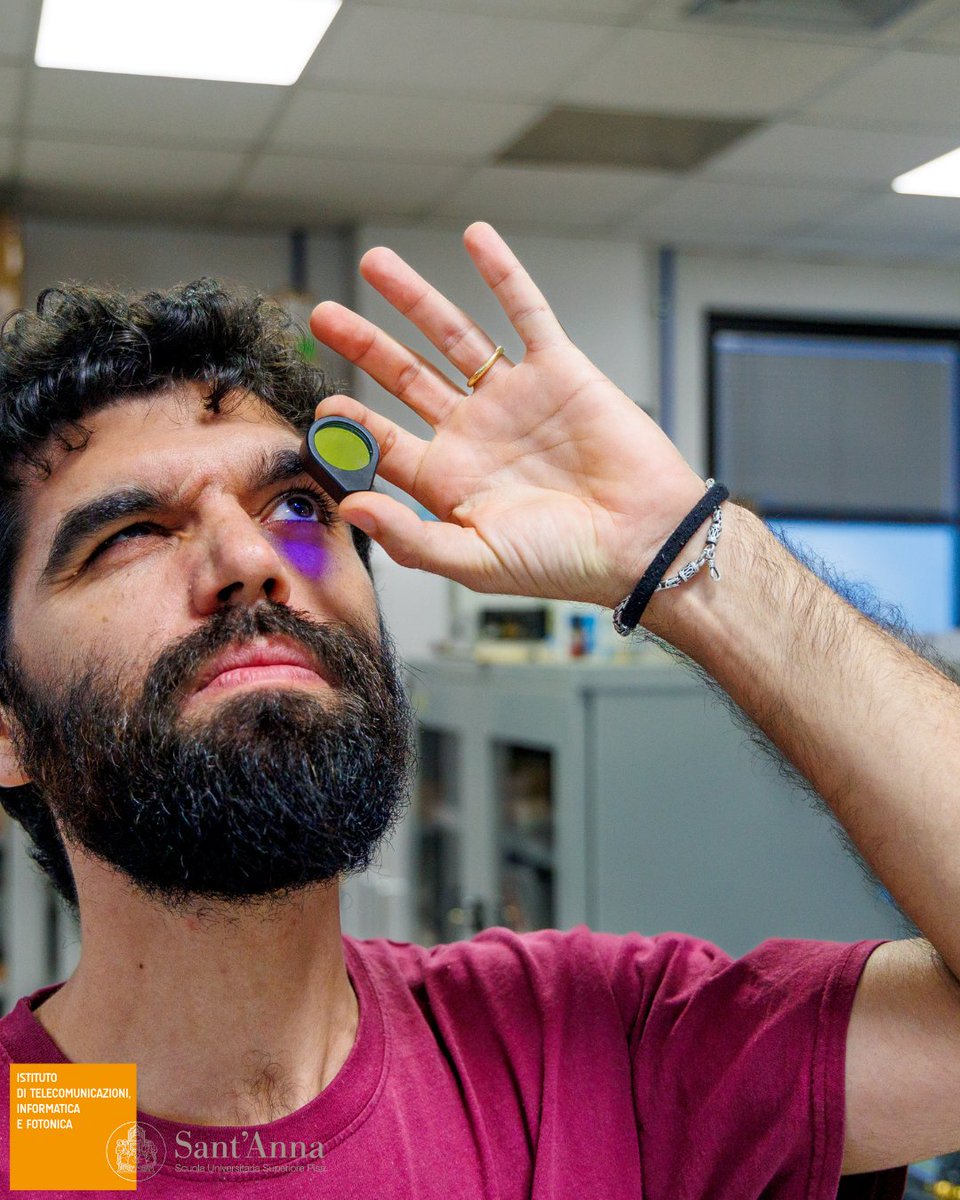 #ResearchAtSchool 
📡  The TECIP Institute, established in 2001 as a Center of Excellence, is involved in advanced research in telecommunications, photonics, artificial intelligence and cybersecurity. 
🔗 Learn more: santannapisa.it/it/istituto/te…