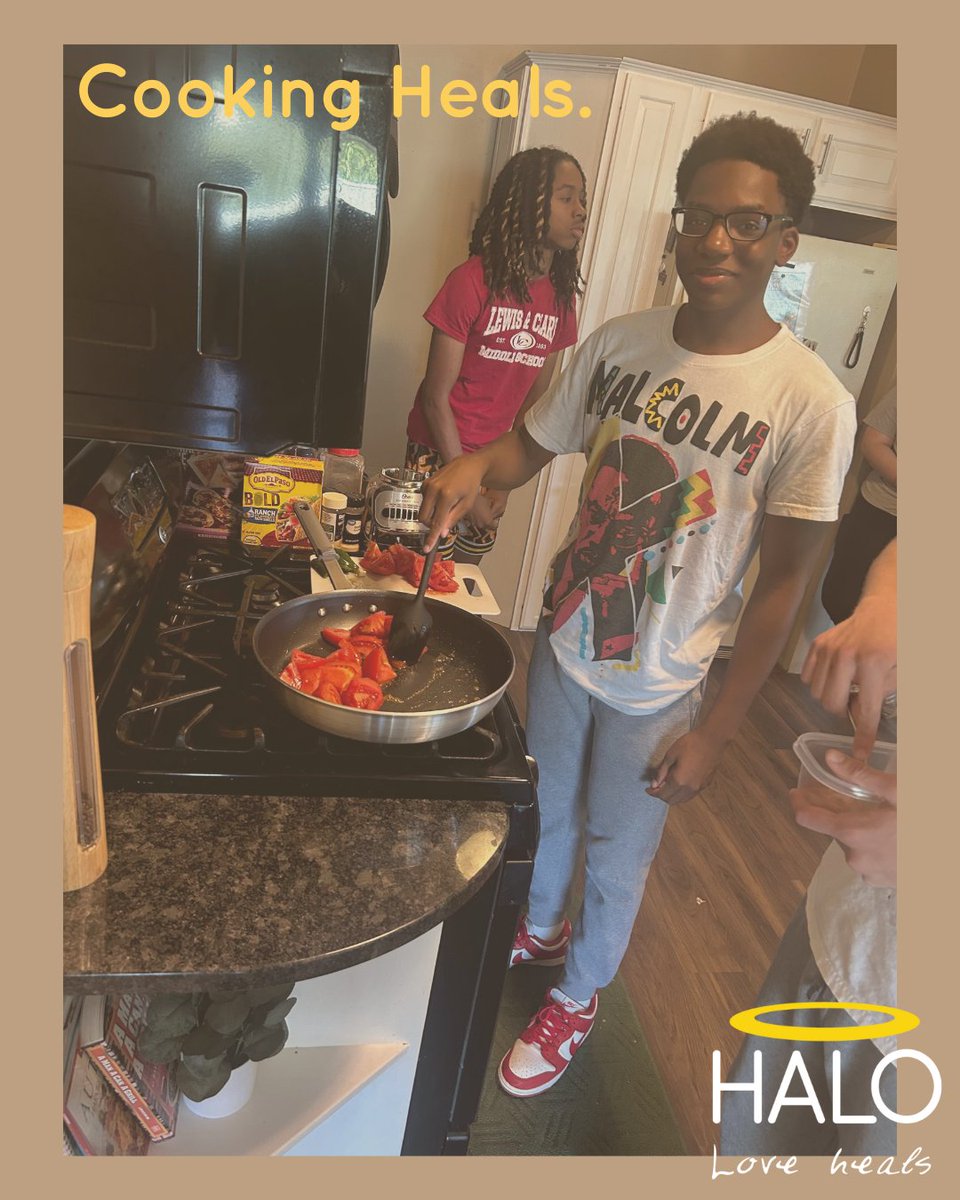 HALOFoundation's tweet image. Life skills are the core foundation here at HALO. In one of our skills classes, some of our youth learned how to make homemade salsa, gaining a new recipe and valuable cooking skills for the future. 
#lifeskills #cookingskills #HALO