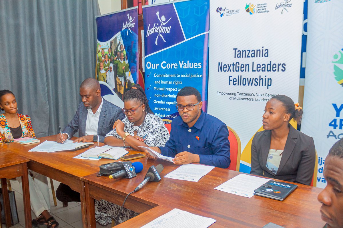 ALII_Africa's tweet photo. @ALII_Africa  kwa kushirikiana na @HakiElimu wamezindua programu ya Tanzania NextGen Leaders Fellowship (TNLF)

Programu hii itawajengea uwezo vijana 350 waliohitimu kidato cha sita, wenye umri wa miaka 17 hadi 19. Lengo ni kuwaandaa kuwa viongozi bora
#TNLF2025 #HakiElimu #ALII https://t.co/QIUQZsHYnq