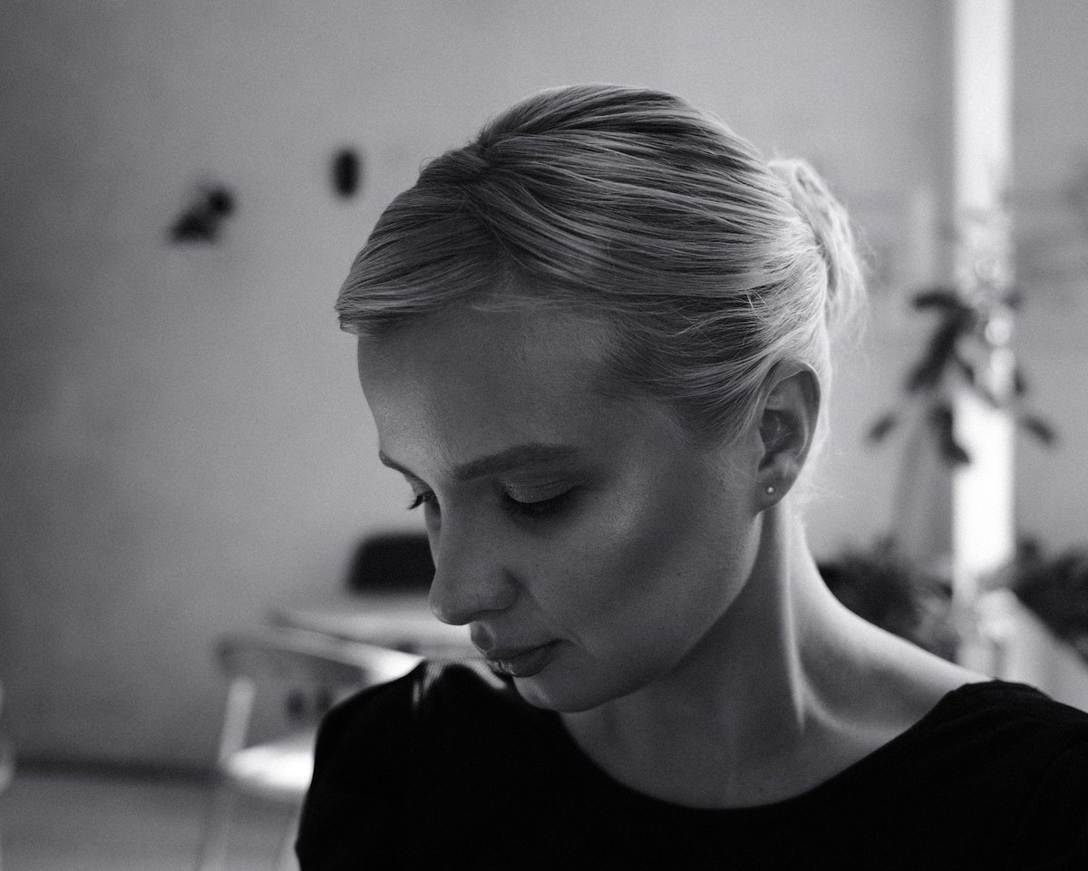 подружка замуж через месяц выходит