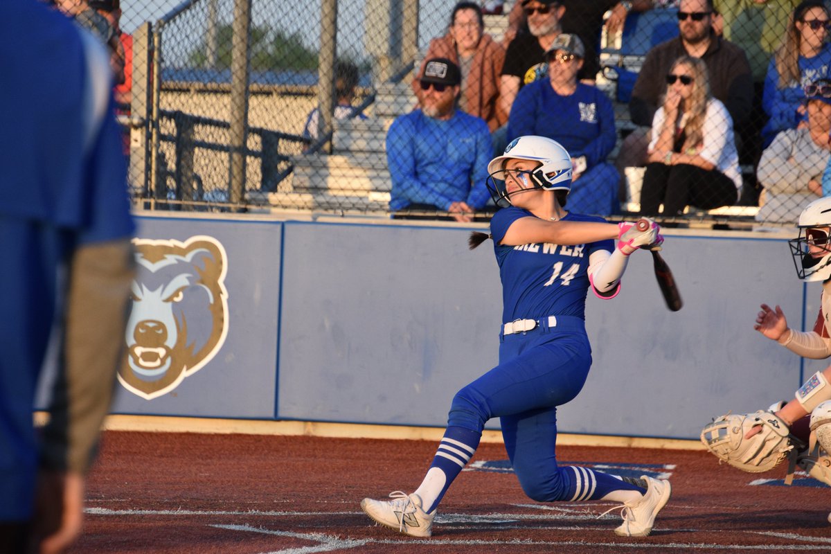 wsisdschools's tweet image. Come out to Northwest High School & support the Lady Bears softball team as they take on Argyle for the Bi-District Playoff Championship this week in a best 2 out of 3 series!
Game 1: Thursday, April 24, 6:30 p.m.
Game 2: Friday, 6:30 p.m.
Game 3: (if necessary) Saturday, 3 p.m.