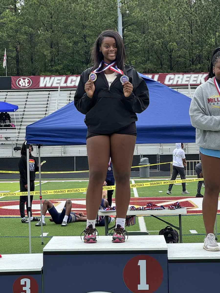 Coach Purcell (@coachpurcell_) on Twitter photo Congratulations to my thrower <a href="/lailareeves2025/">Laila Reeves</a> ‼️
Moving on to Sectionals in both shot put and discus‼️
We got a whole week to get better and make this a Senior year to remember 💯
Go Bears🐻 Congratulations to my thrower <a href="/lailareeves2025/">Laila Reeves</a> ‼️
Moving on to Sectionals in both shot put and discus‼️
We got a whole week to get better and make this a Senior year to remember 💯
Go Bears🐻