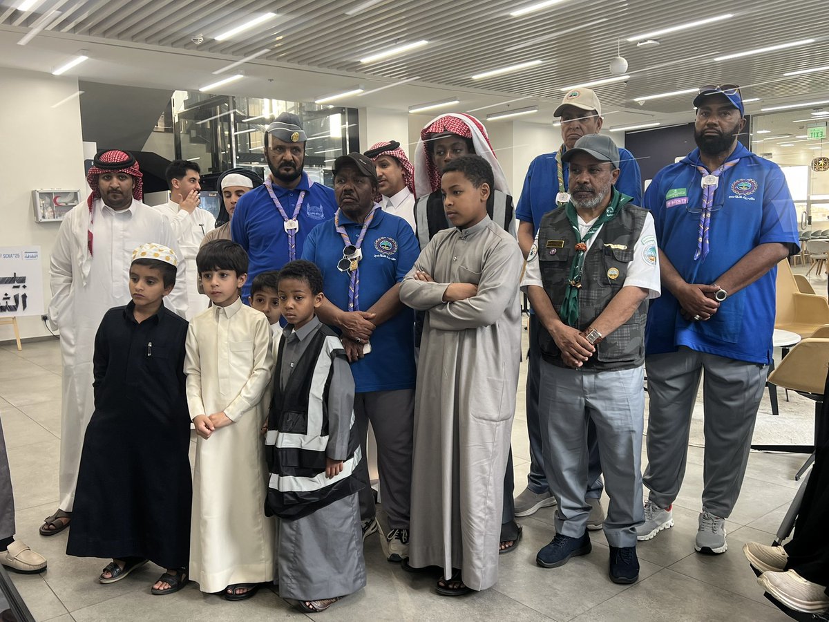 مشاركة مكتب رواد كشافة عسير في زيارة بيت الثقافة بمحافظة أحد رفيدة، وذلك يوم الأربعاء الموافق 23 أبريل 2025م، في تمام الساعة 1:00 ظهرًا، ضمن جهودنا في تعزيز الوعي الثقافي، وتوسيع مفهوم الثقافة في المجتمع، والتعرف على أنشطة ومرافق بيت الثقافة.✍🏻
#رواد_مكتب_كشافة_عسير