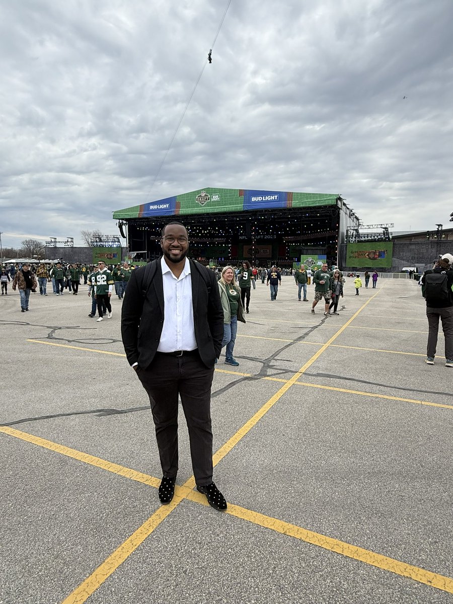 Living the dream man! 10 year old me would be proud 🫡 #NFLDraft