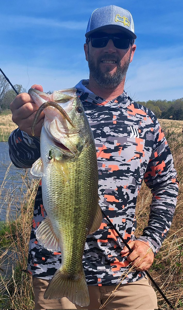 ThePondPros's tweet image. The new Pond Pro Pond Wands work magic!!!