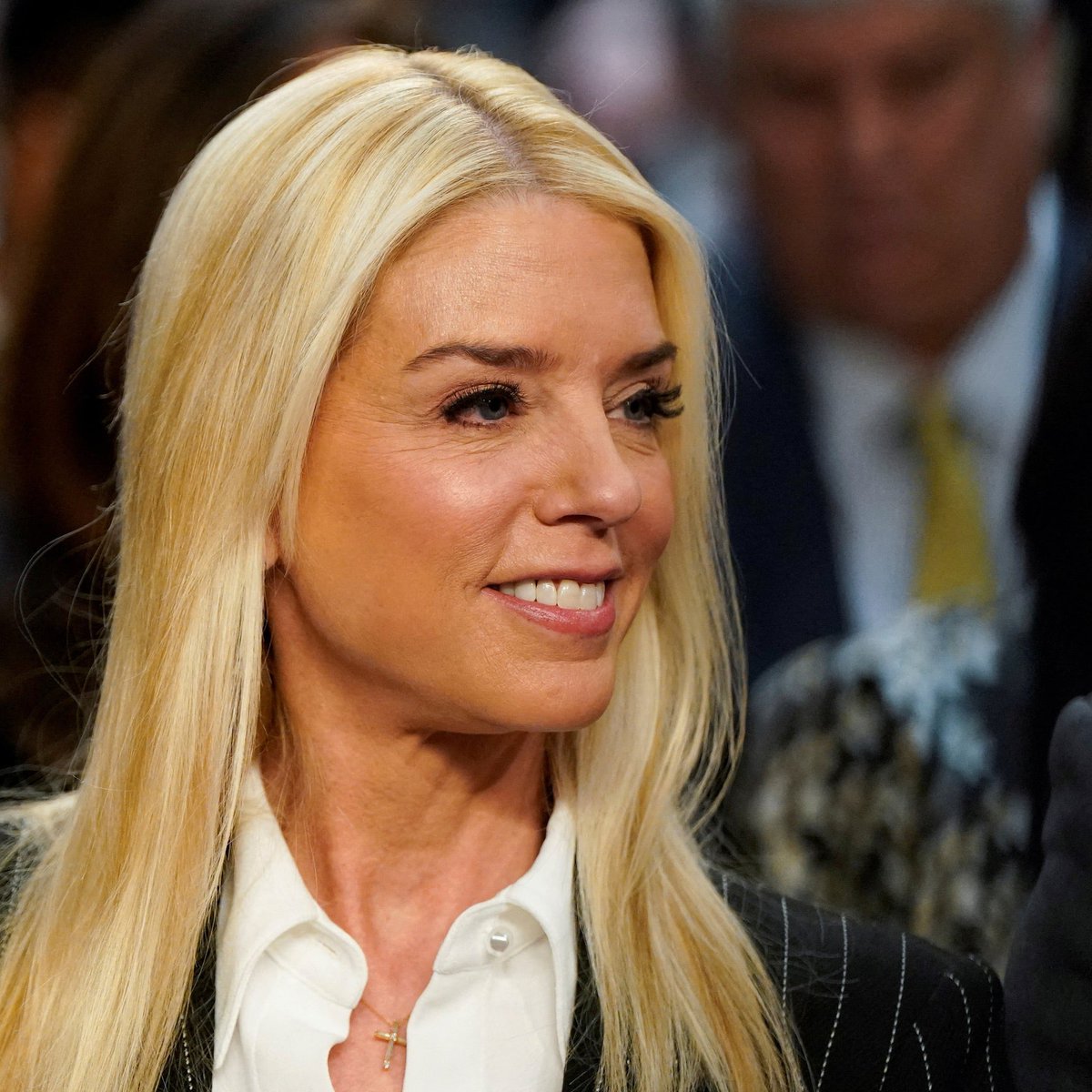 BREAKING NEWS: 

Per Trump ally Mike Davis he has met with the right people and says the arrests we've been waiting for will happen very soon. 

The deep state will soon be torn apart!