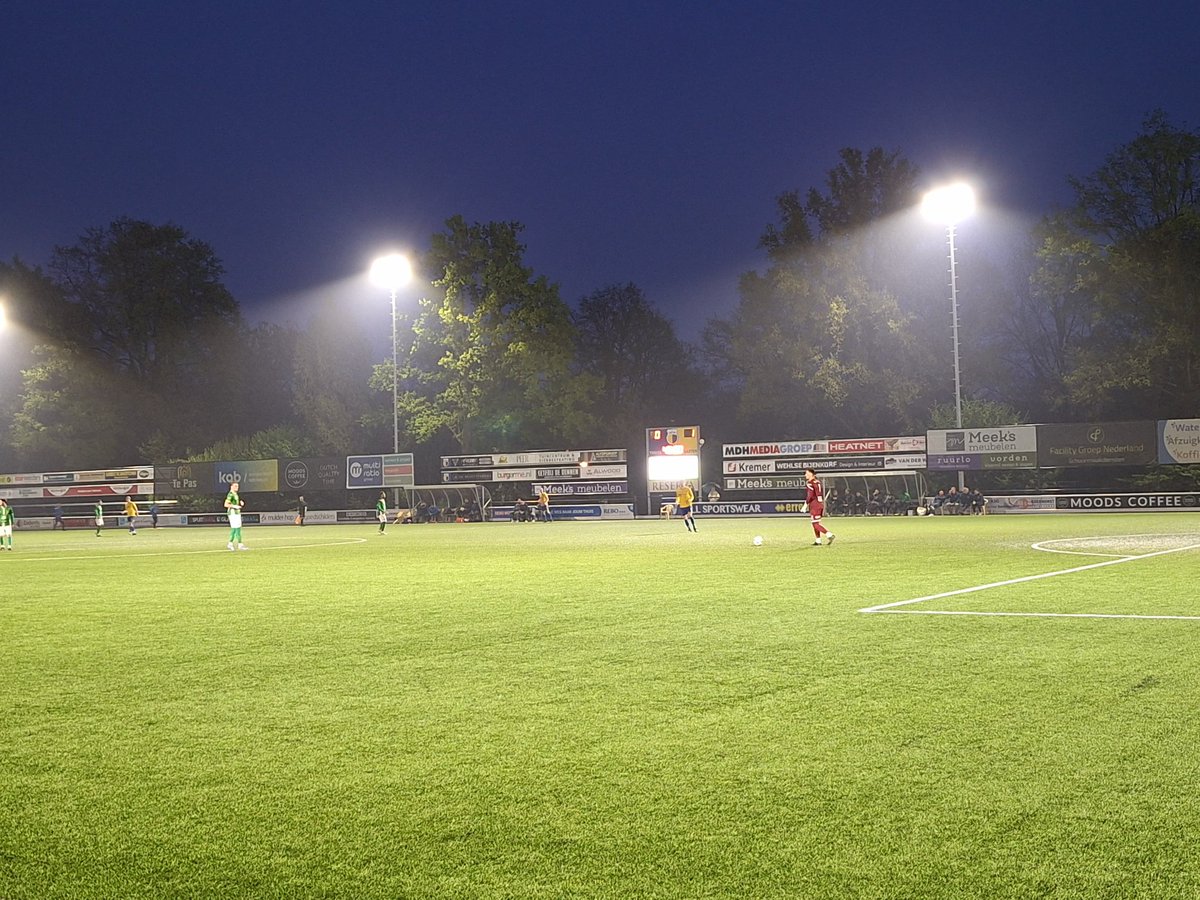 niek92jansen's tweet photo. ⚽ DZC'68 🆚 VVOG
📅 24-04-2025
⚖️ 0-2
🏆 KNVB Districtbeker Oost, kwartfinale
📍 Sportpark Zuid, Doetinchem 🇳🇱
VVOG wint van DZC en staat nu in de halve finale en plaatst zich voor de voorronde van de landelijke KNVB-Beker 🏆
#DZC68 #VVOG #Doetinchem #Harderwijk #groundhopping https://t.co/XNxWy7yOgj