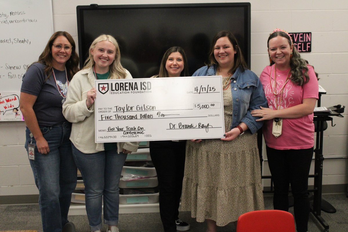 LorenaISD's tweet photo. Congratulations to the LISD teachers and staff members who were awarded Professional Development Grants from the Lorena Education Foundation. 🥳

The grants totaled over $19,000 allowing recipients to attend conferences and receive training. https://t.co/NbDLuIhRyH