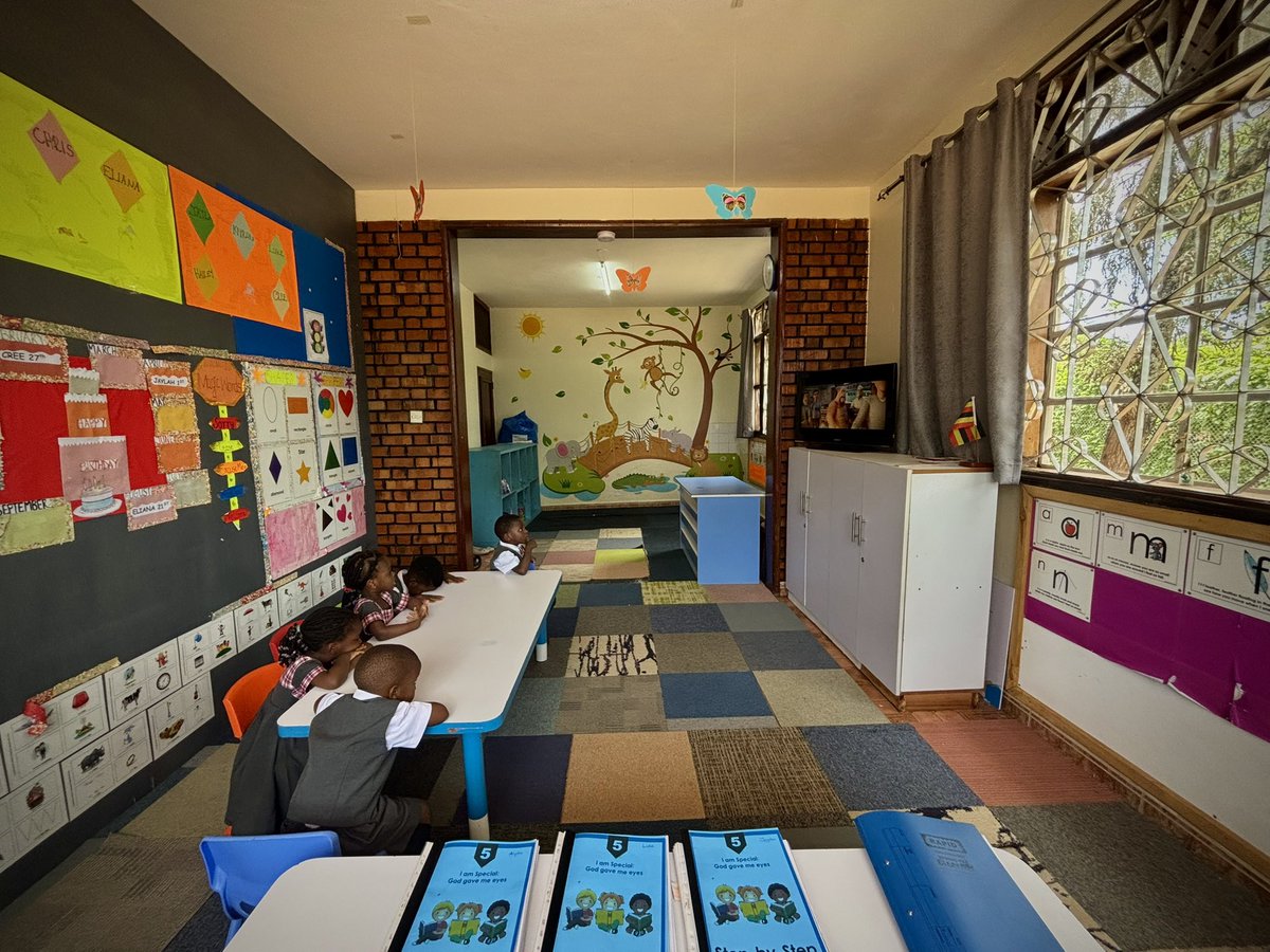 AsanteIntSch's tweet photo. At Asante International Christian School, no day is ever too small to make a difference. From reading aloud to solving problems and showing kindness — every moment is a step toward shaping future leaders.
#asanteinternationalchristianschool 
#ACES https://t.co/ScnlwjXSpk