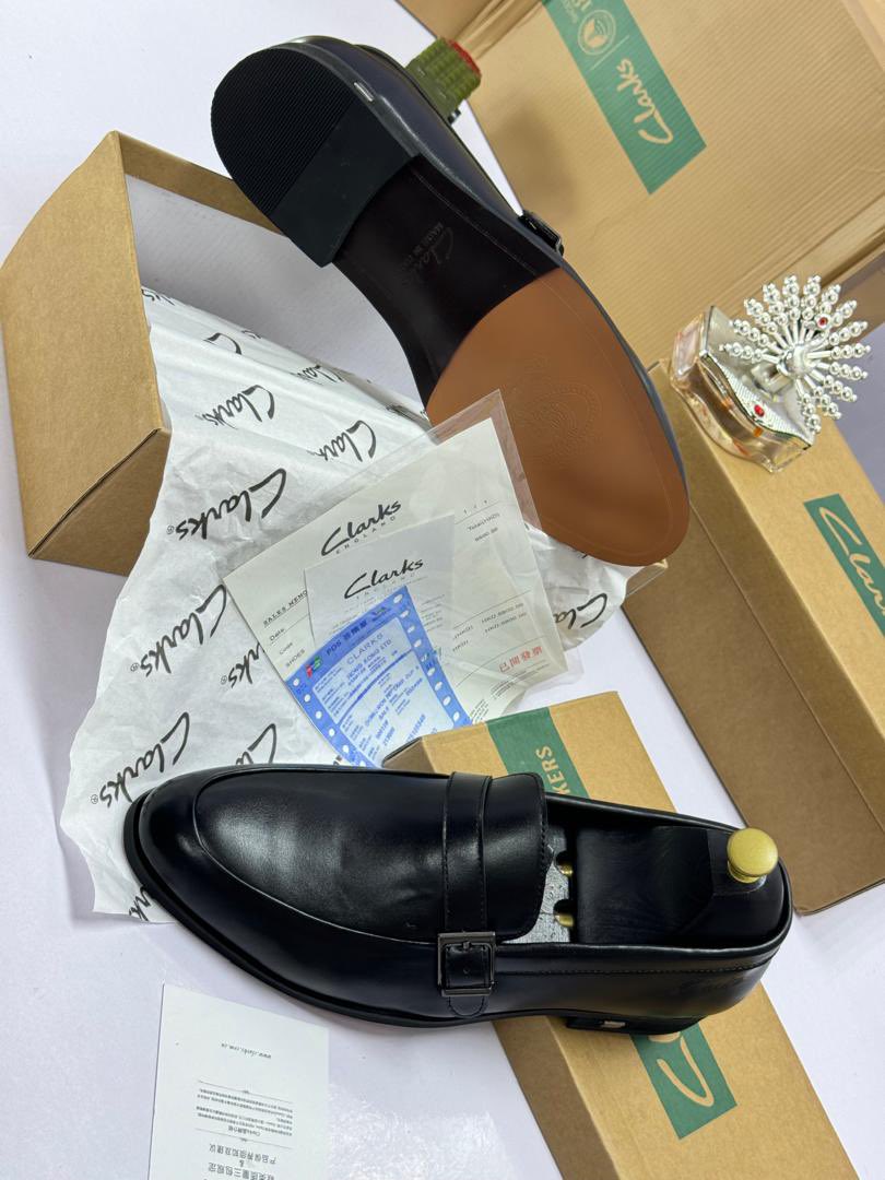 Clark's Cooperate shoes
Black 41 to 47
Brown 43 to 45
45k
