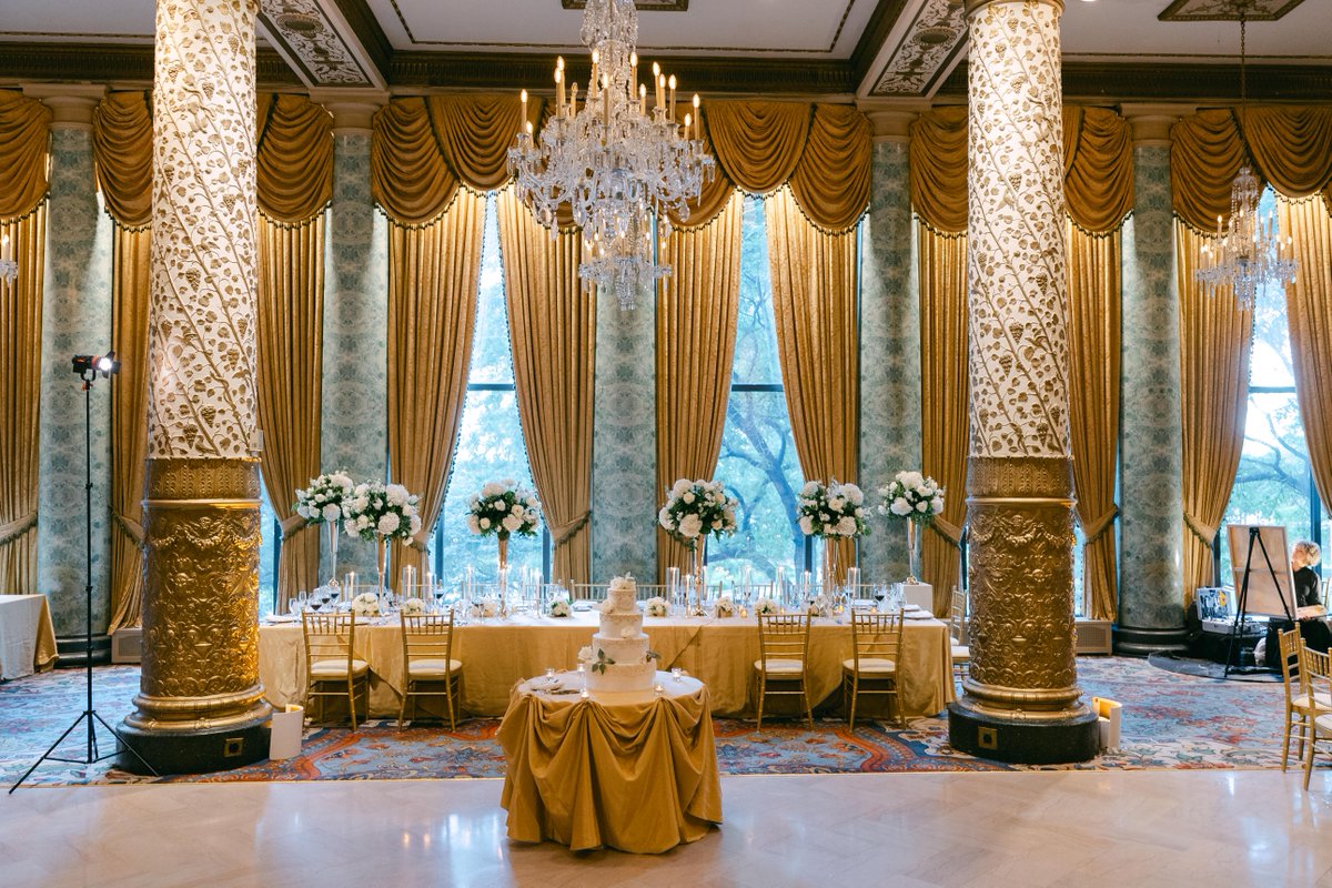 The Drake Hotel tweet media