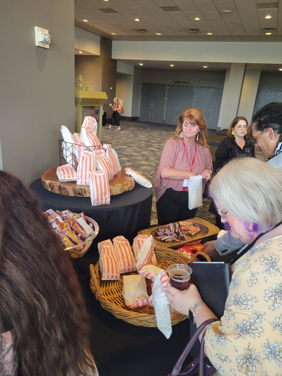 MO_WkDev's tweet image. Gimme a break? Gimme a break! Thanks to our sponsors for giving us a delicious treat during our afternoon break! #mawd2025 #moworkforce #forgingthefuture