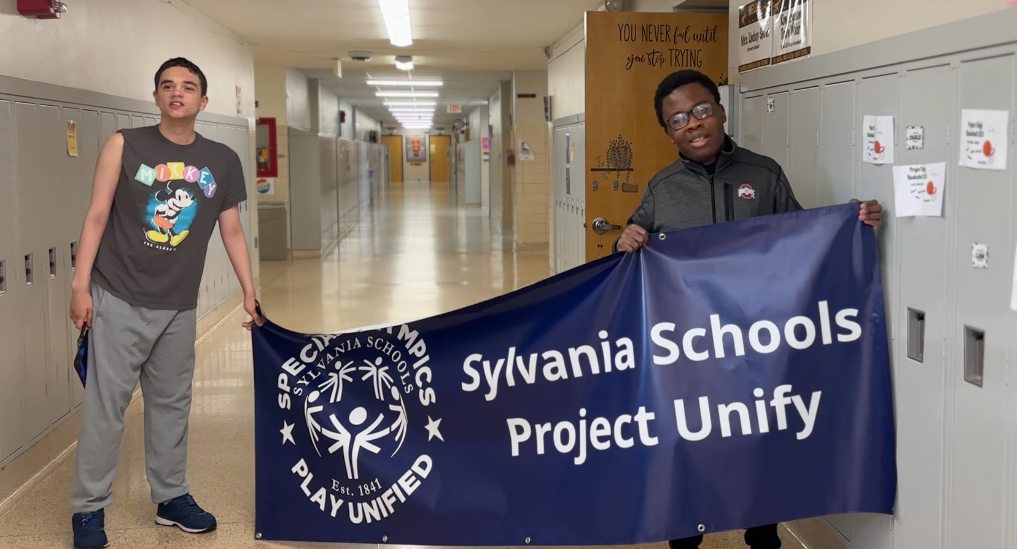 SylProjectUnify's tweet image. Check out our new banner! We can&apos;t wait to display it during our events so more people can learn about our program. Thank you @TaylorKiaToledo  for your donation and support of our organization. 
Also, don&apos;t forget to sign up for kickball on May 4th- forms.gle/bHAPv3cnPrc4mw…
