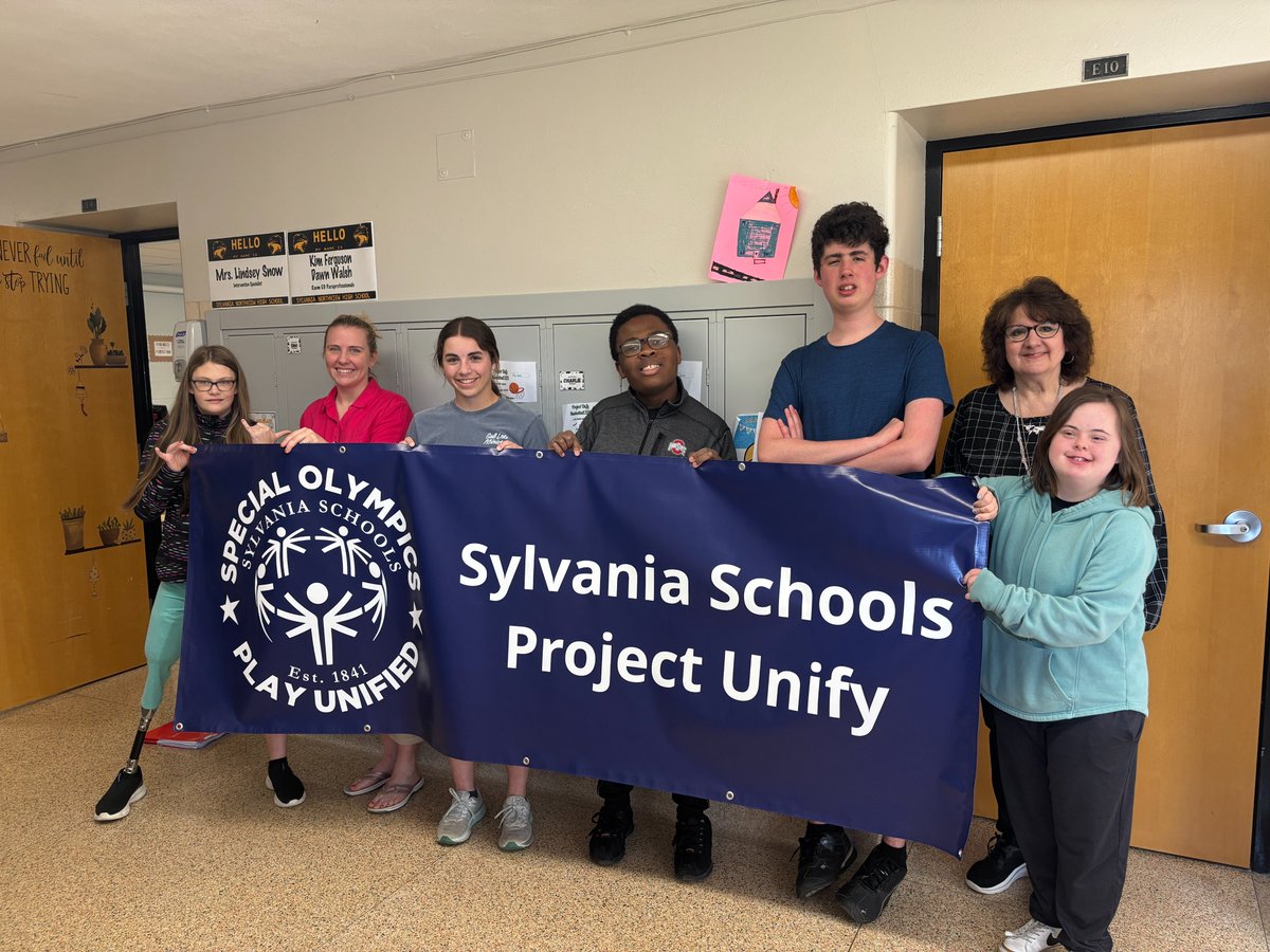 SylProjectUnify's tweet image. Check out our new banner! We can&apos;t wait to display it during our events so more people can learn about our program. Thank you @TaylorKiaToledo  for your donation and support of our organization. 
Also, don&apos;t forget to sign up for kickball on May 4th- forms.gle/bHAPv3cnPrc4mw…
