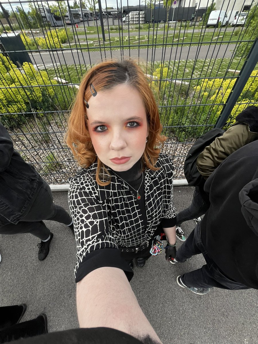 hiddlestini's tweet image. We wait