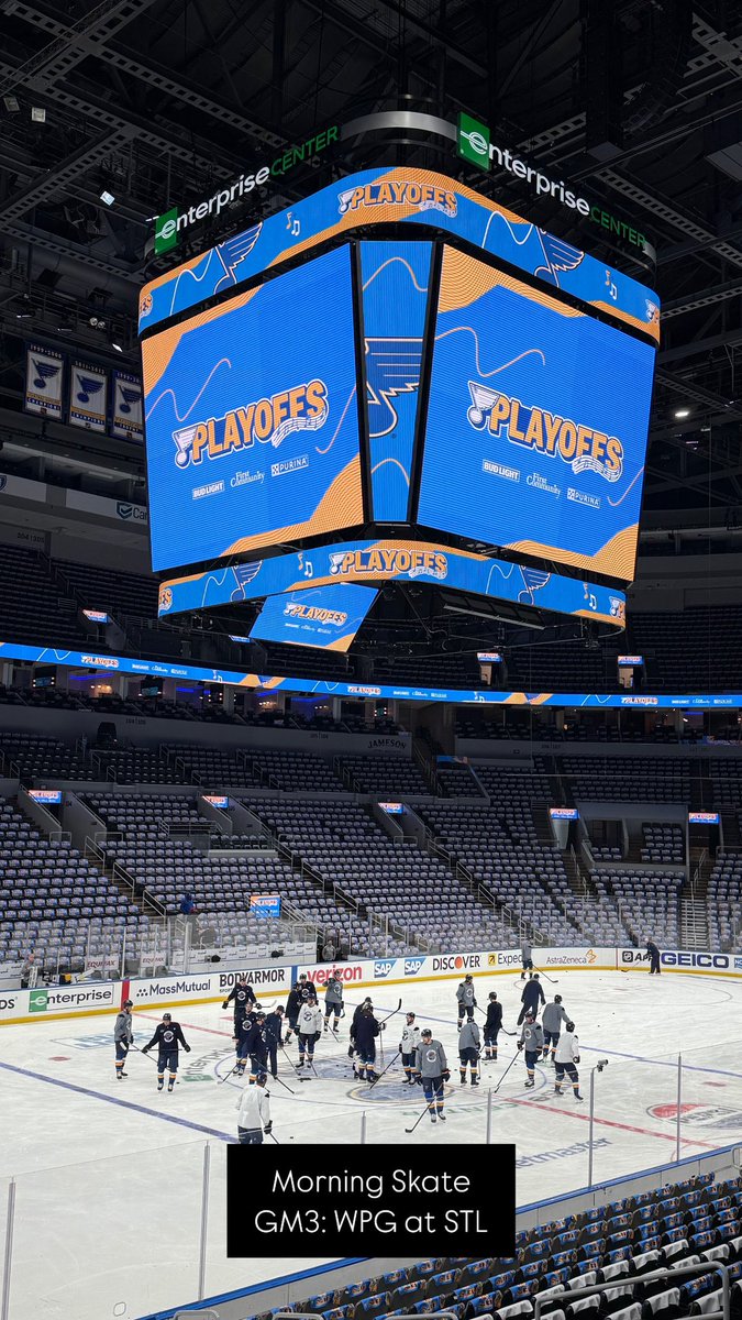 Hello St. Louis! 

Getting set for Round 1, Game 3 - WPG at STL

The blue towels are ready to go!

First Stanley Cup playoff game here at the Enterprise Center since 2022 (Blues vs Avs 2nd Round)