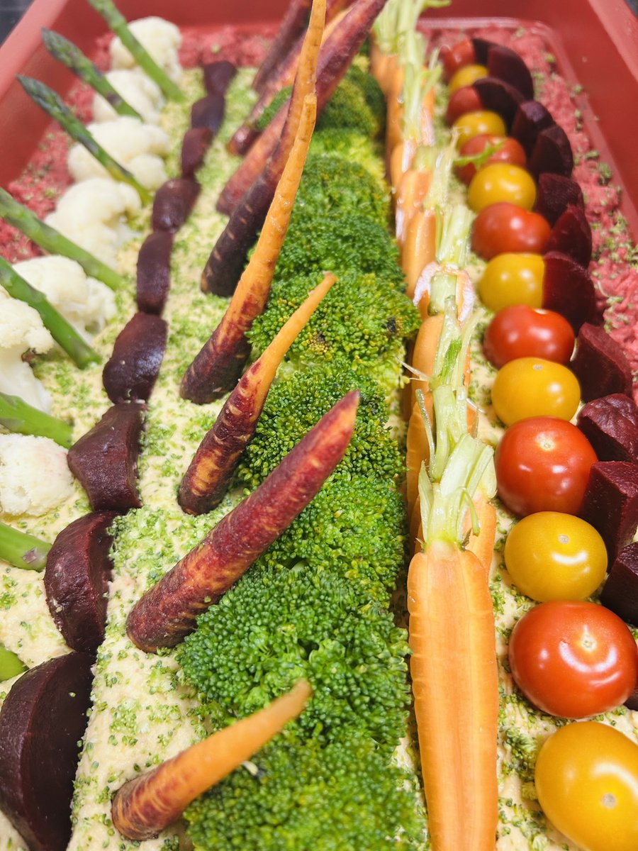 Today we had Ellie (our nutritionist) visit and carry out nutritional sessions for lots of year groups across the school including:

Balanced Meal Fortune Wheel
Fuelling for Exam Success 
Story Time - Which Food Will You Choose
Edible Gardens

The children loved it! 🍽️