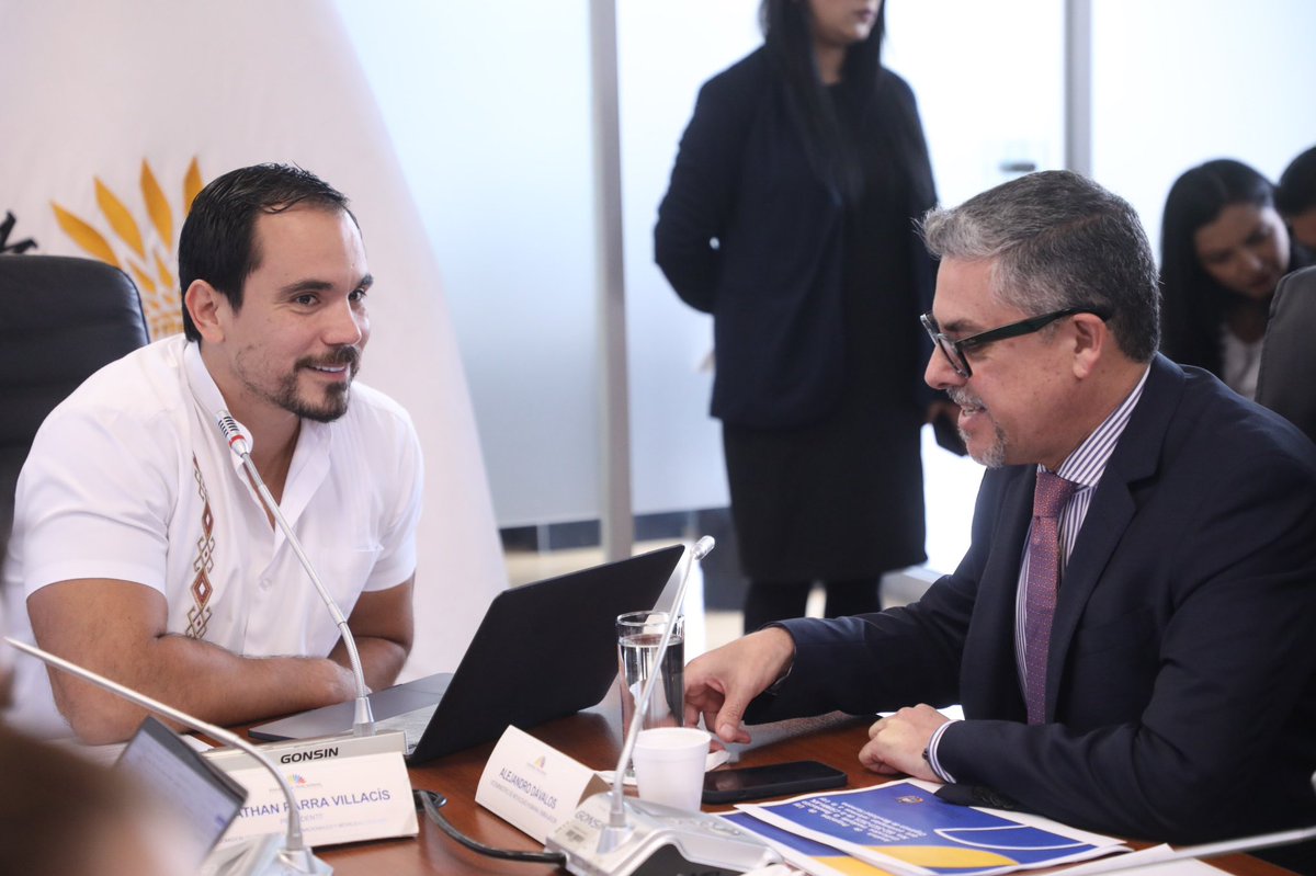 Asamblea Nacional (@asambleaecuador) on Twitter photo <a href="/gabisommerfeld/">Gabriela Sommerfeld</a> <a href="/CancilleriaEc/">Cancillería del Ecuador 🇪🇨</a> <a href="/CesarCordovaEc/">César Córdova Valverde</a> <a href="/DEFENSORIAEC/">Defensoría del Pueblo de Ecuador</a> <a href="/MinInteriorEc/">Ministerio del Interior Ecuador 🇪🇨</a> <a href="/gabisommerfeld/">Gabriela Sommerfeld</a>, ministra de <a href="/CancilleriaEc/">Cancillería del Ecuador 🇪🇨</a>, delega al viceministro de Movilidad Humana, Alejandro Dávalos, para comparecer ante <a href="/RRIIMovilidadAN/">Comisión de RRII y Movilidad Humana</a>. #JuntosLegislamos <a href="/gabisommerfeld/">Gabriela Sommerfeld</a> <a href="/CancilleriaEc/">Cancillería del Ecuador 🇪🇨</a> <a href="/CesarCordovaEc/">César Córdova Valverde</a> <a href="/DEFENSORIAEC/">Defensoría del Pueblo de Ecuador</a> <a href="/MinInteriorEc/">Ministerio del Interior Ecuador 🇪🇨</a> <a href="/gabisommerfeld/">Gabriela Sommerfeld</a>, ministra de <a href="/CancilleriaEc/">Cancillería del Ecuador 🇪🇨</a>, delega al viceministro de Movilidad Humana, Alejandro Dávalos, para comparecer ante <a href="/RRIIMovilidadAN/">Comisión de RRII y Movilidad Humana</a>. #JuntosLegislamos